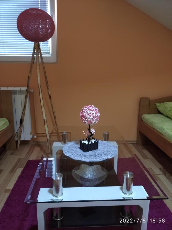 Buric Rooms Никшич Экстерьер фото