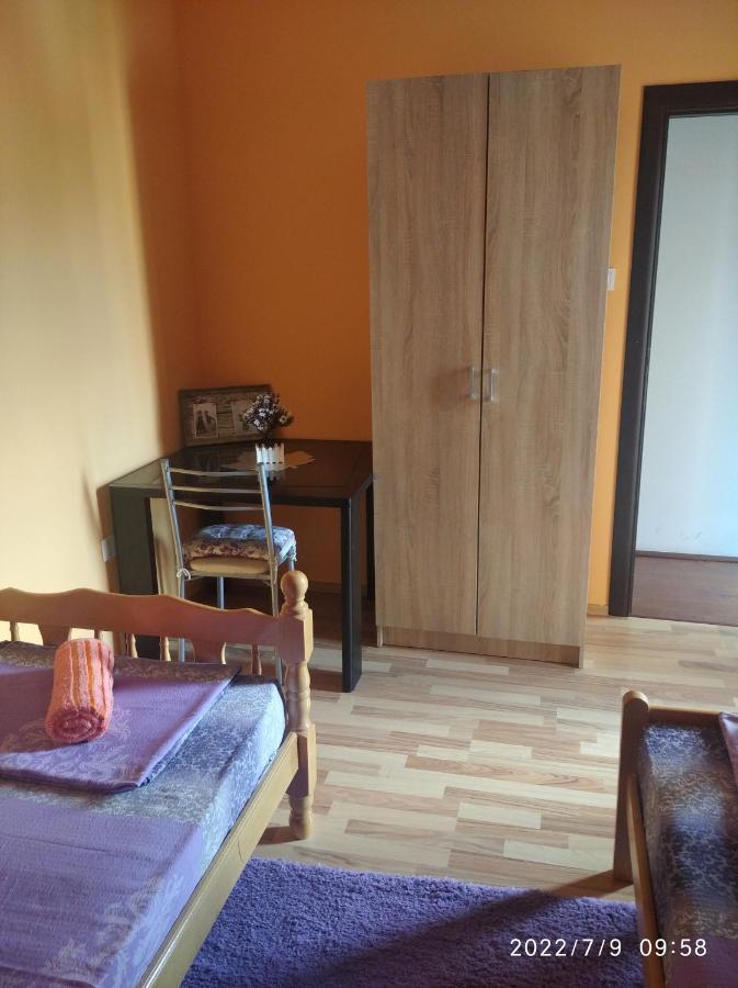 Buric Rooms Никшич Экстерьер фото