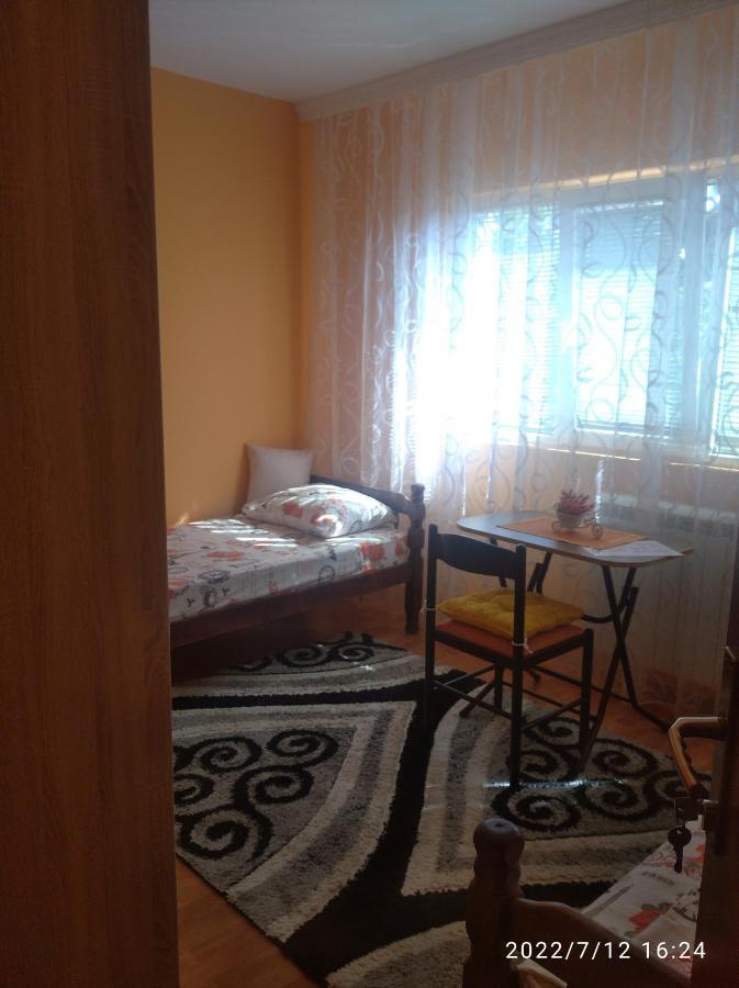 Buric Rooms Никшич Экстерьер фото