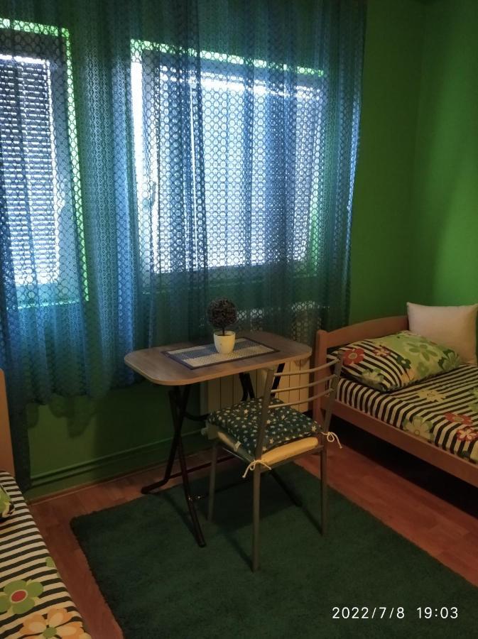 Buric Rooms Никшич Экстерьер фото