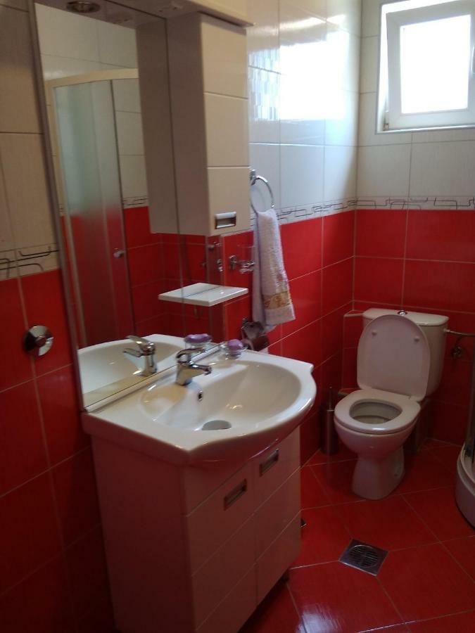 Buric Rooms Никшич Экстерьер фото